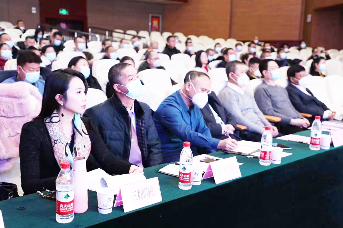 科洛防水應邀參加新疆建筑工程防水技術交流論壇